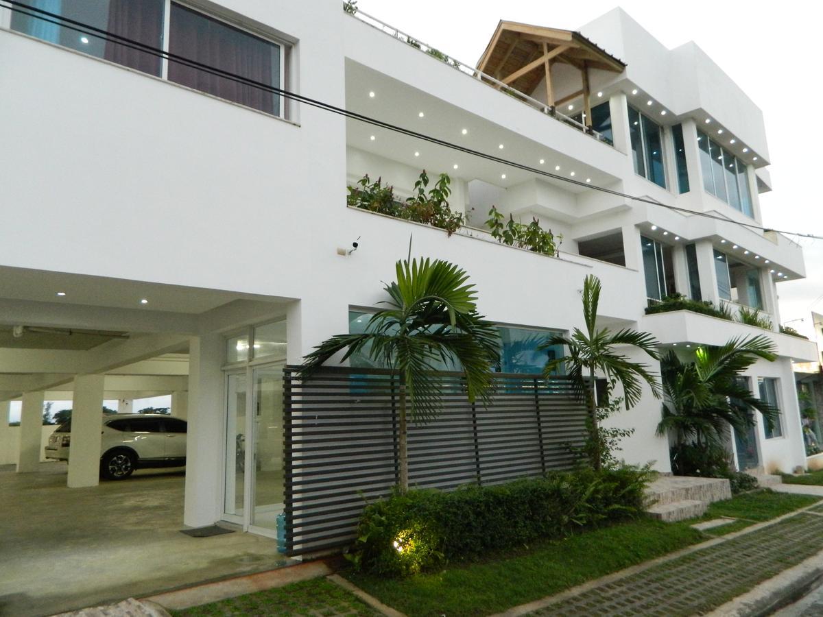 Figaro Hotel Samana Buitenkant foto